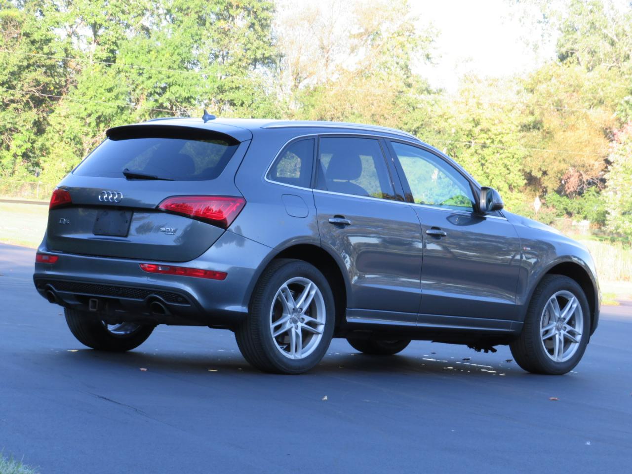 Audi Q5 3.0T Premium Plus quattro 2013