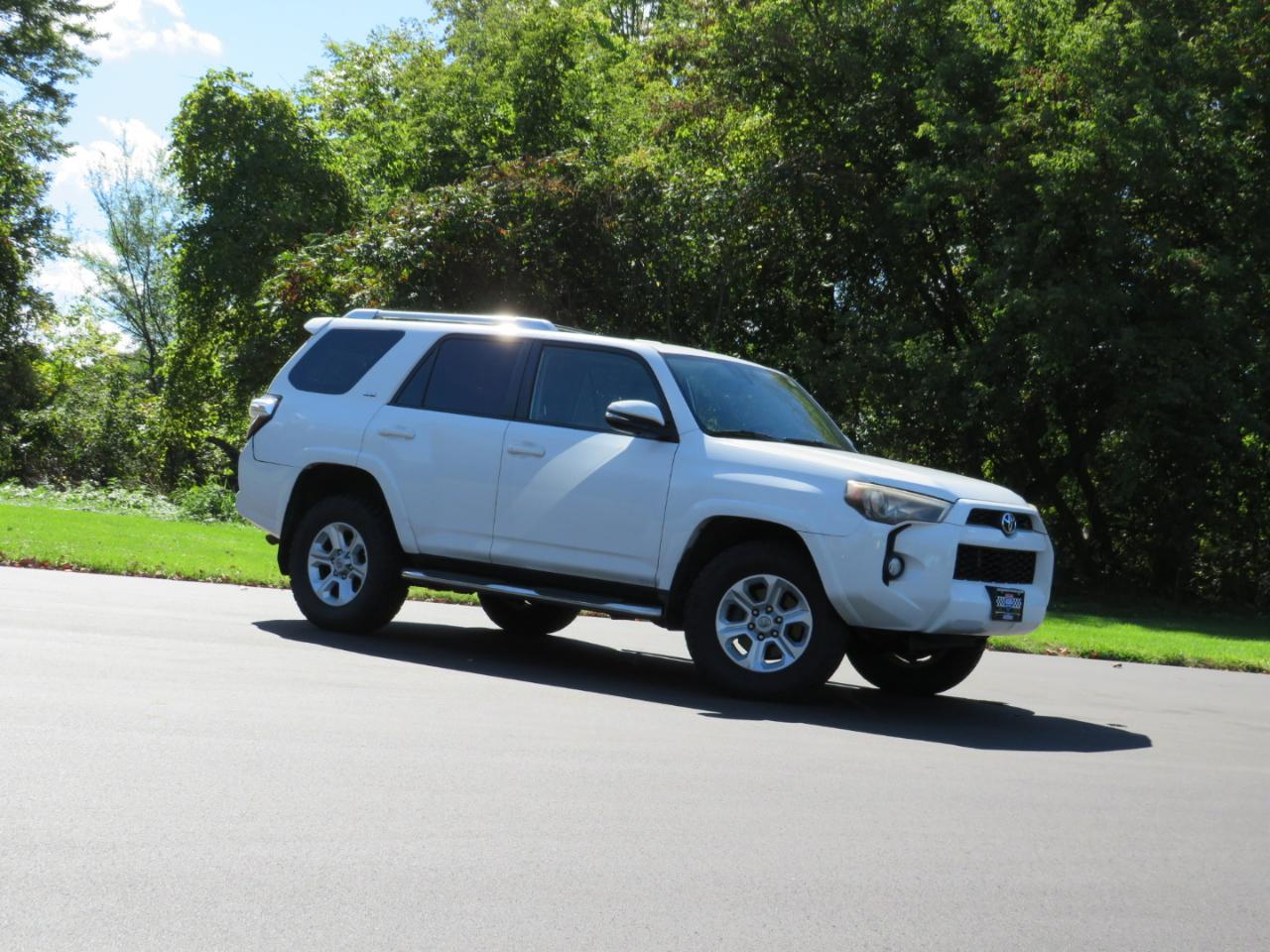 Toyota 4Runner SR5 4WD 2015