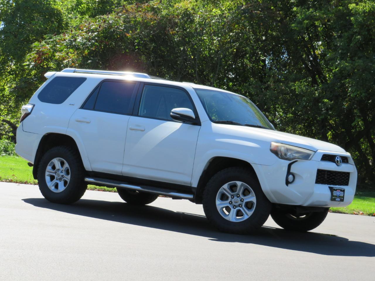 Toyota 4Runner SR5 4WD 2015