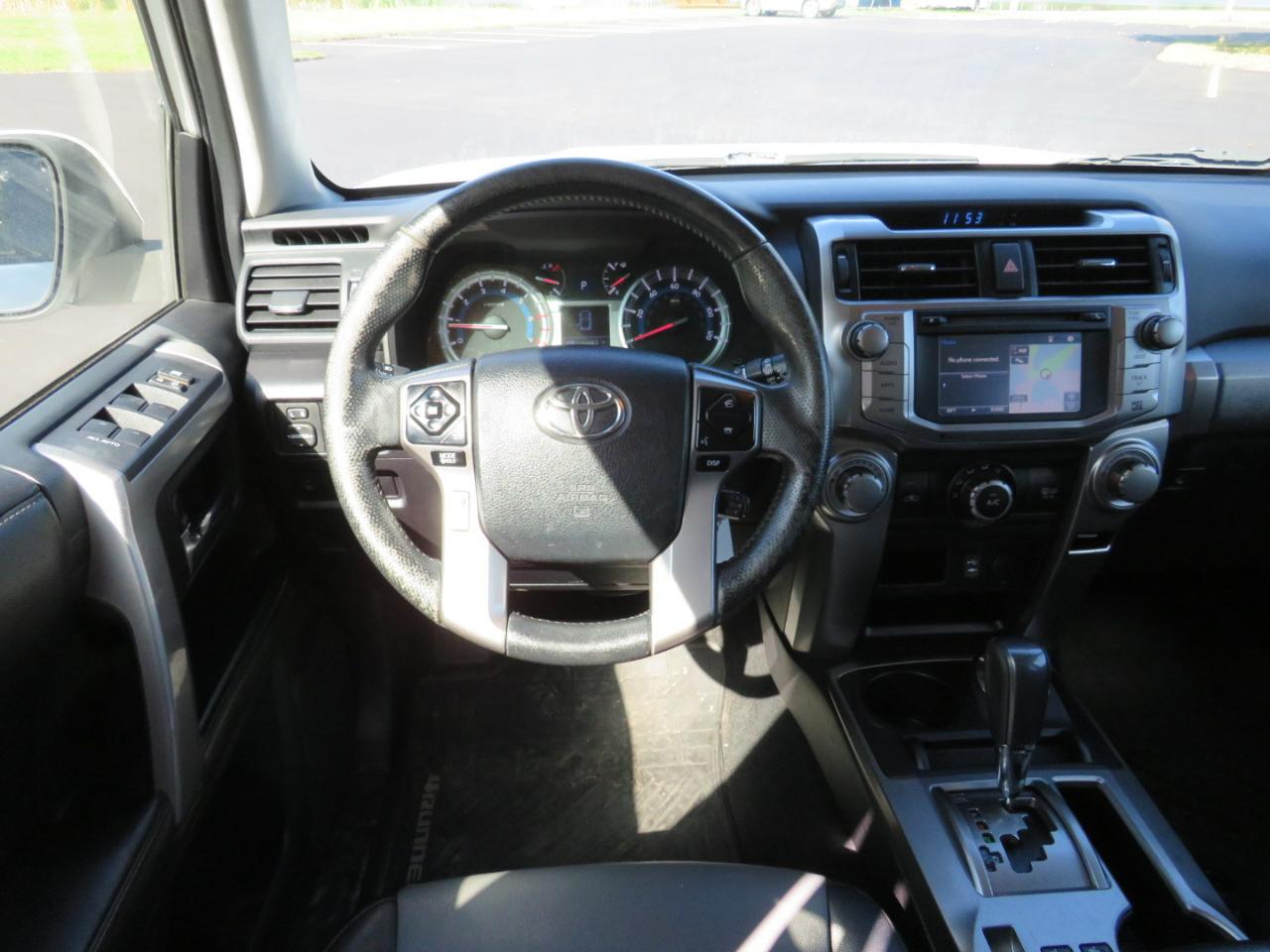 Toyota 4Runner SR5 4WD 2015