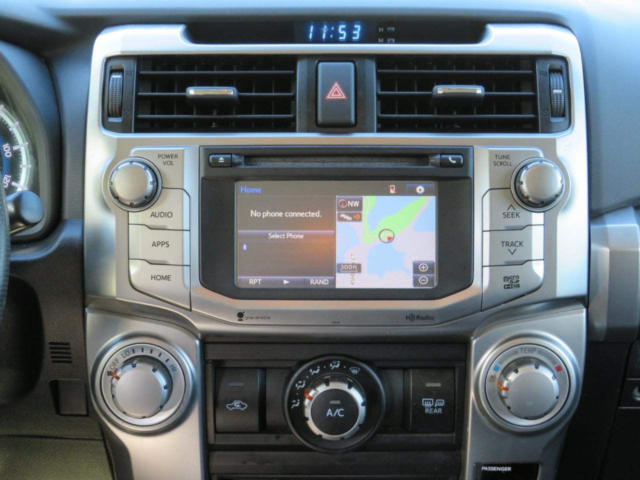 Toyota 4Runner SR5 4WD 2015