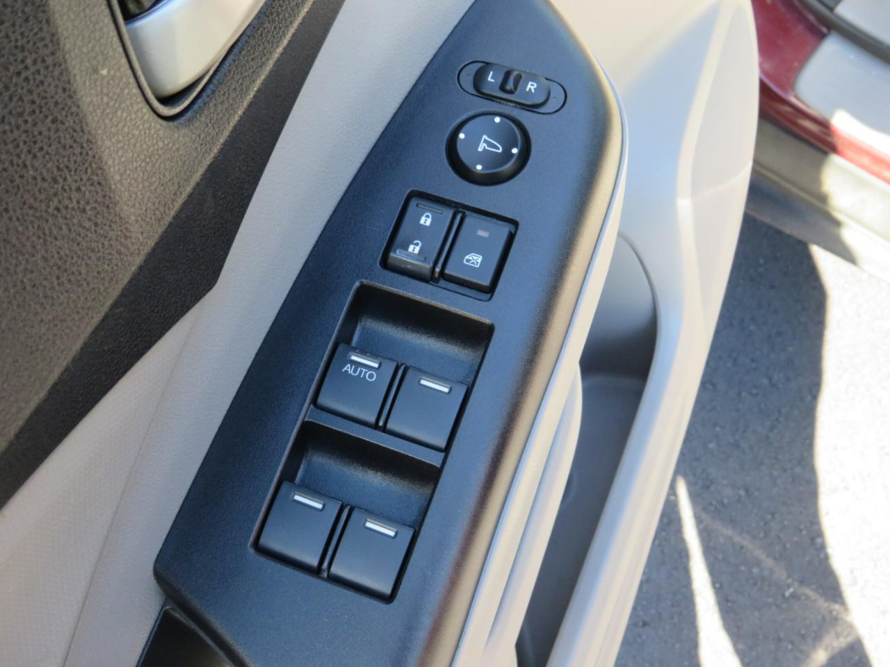 Honda CR-V LX 4WD 5-Speed AT 2013