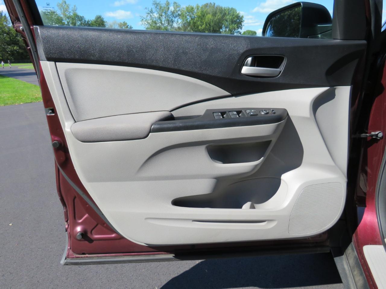 Honda CR-V LX 4WD 5-Speed AT 2013