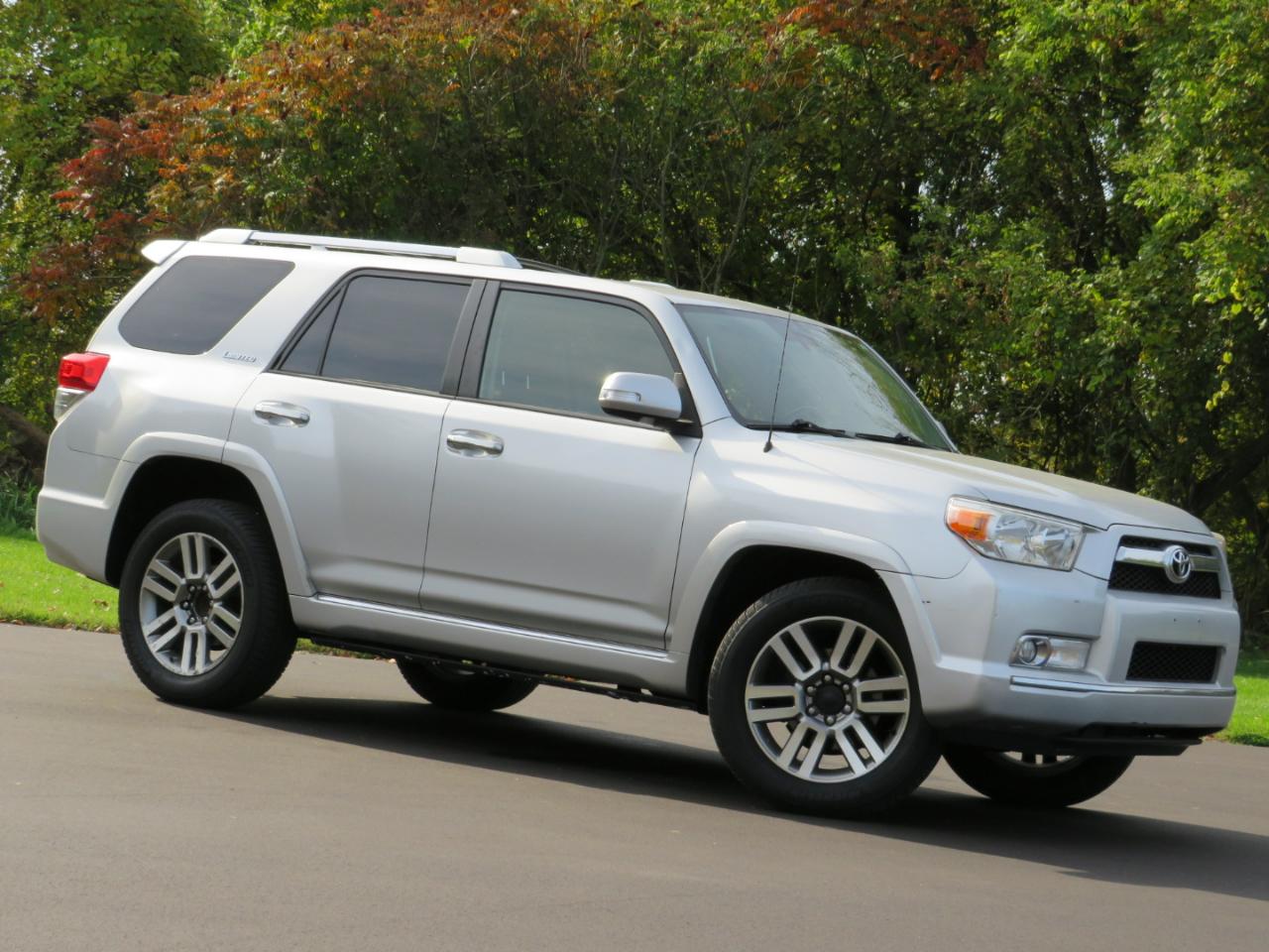 Toyota 4Runner Limited V6 4WD 2013