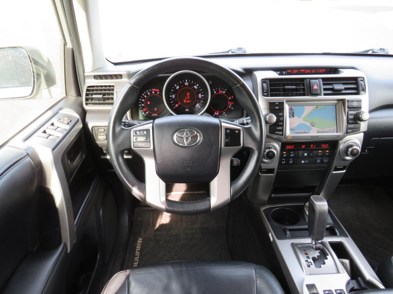 Toyota 4Runner Limited V6 4WD 2013