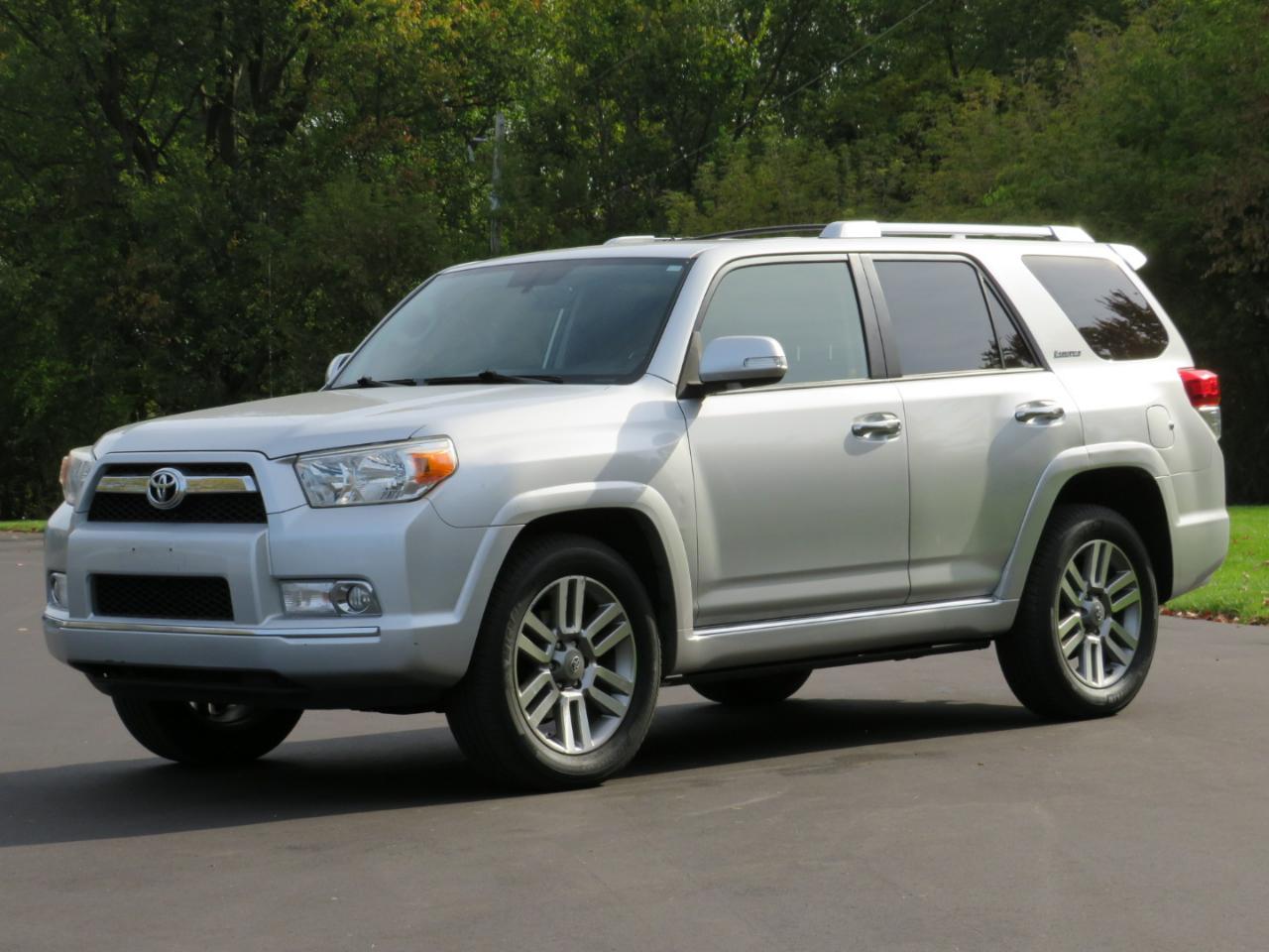 Toyota 4Runner Limited V6 4WD 2013
