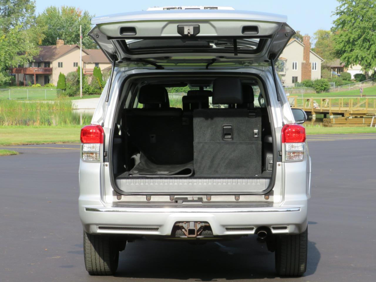 Toyota 4Runner Limited V6 4WD 2013