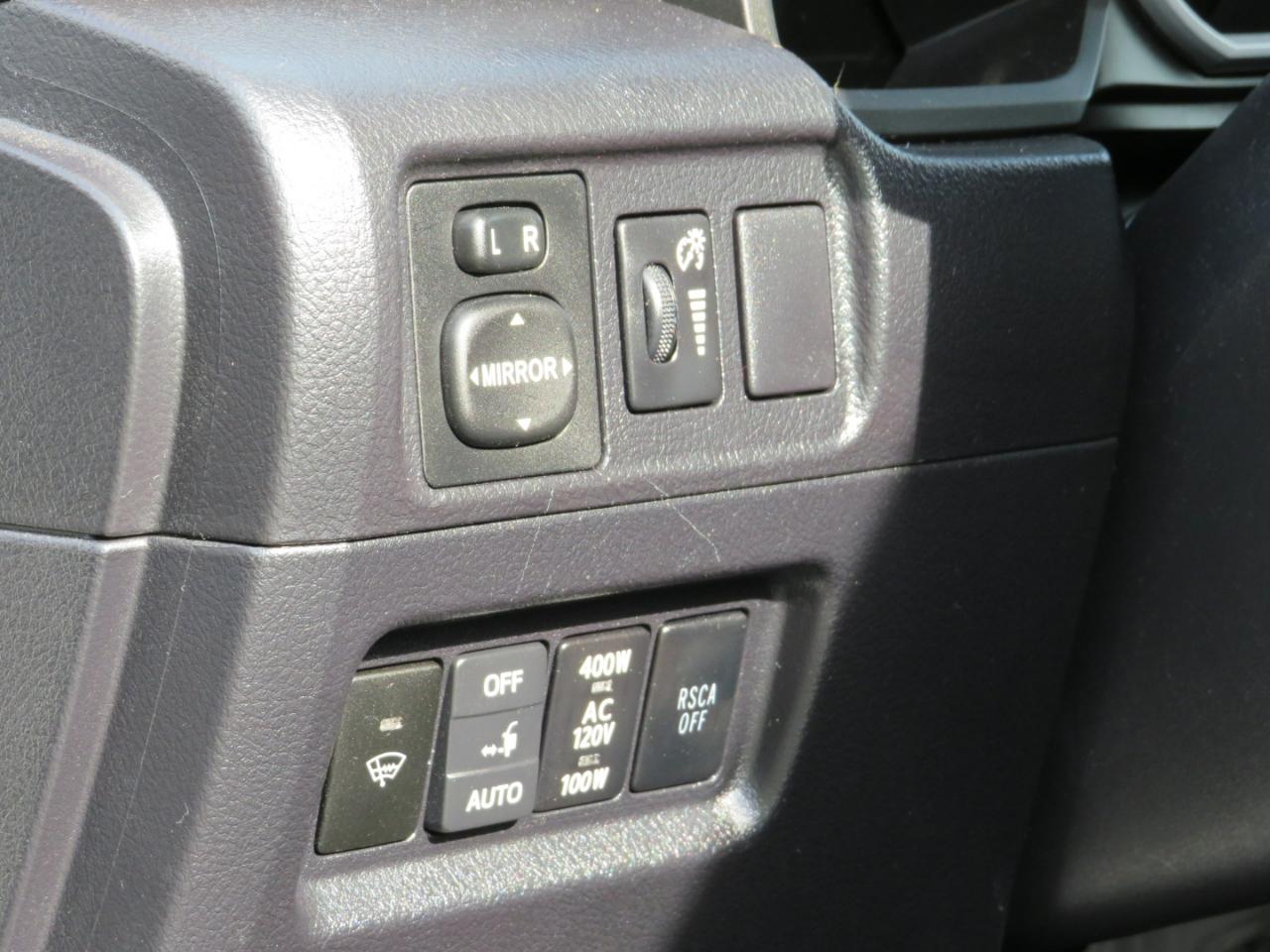Toyota 4Runner Limited V6 4WD 2013