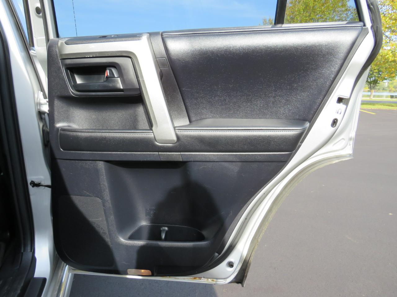 Toyota 4Runner Limited V6 4WD 2013
