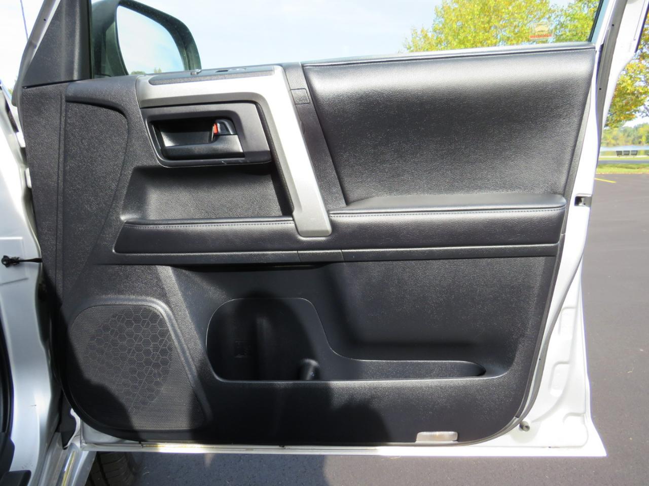 Toyota 4Runner Limited V6 4WD 2013