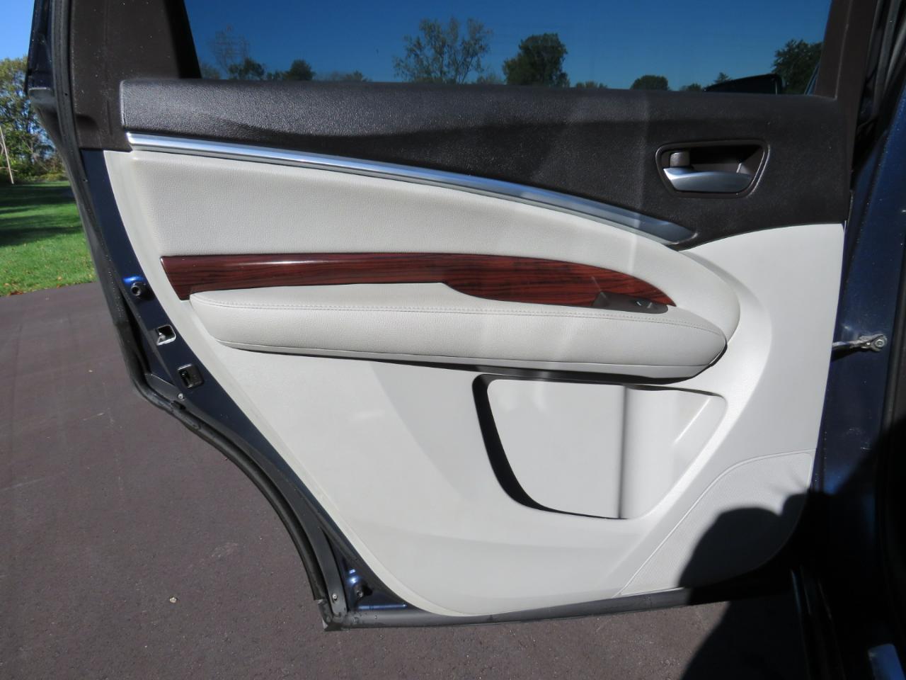 Acura MDX SH-AWD 6-Spd AT w/Tech Package 2014