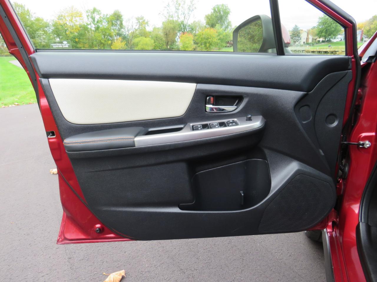 Subaru Crosstrek 2.0i Limited PZEV CVT 2016