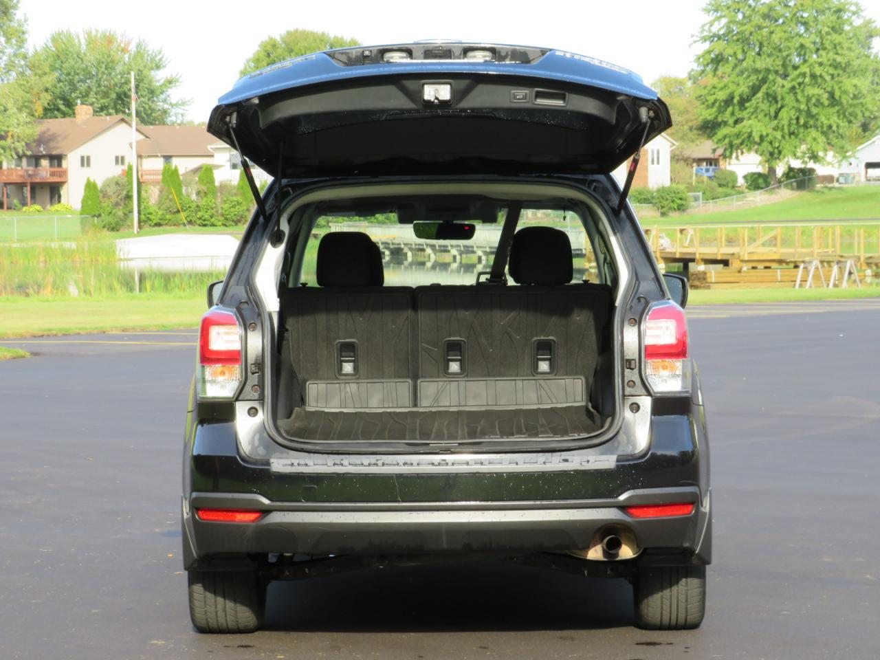 Subaru Forester 2.5i Premium PZEV CVT 2017