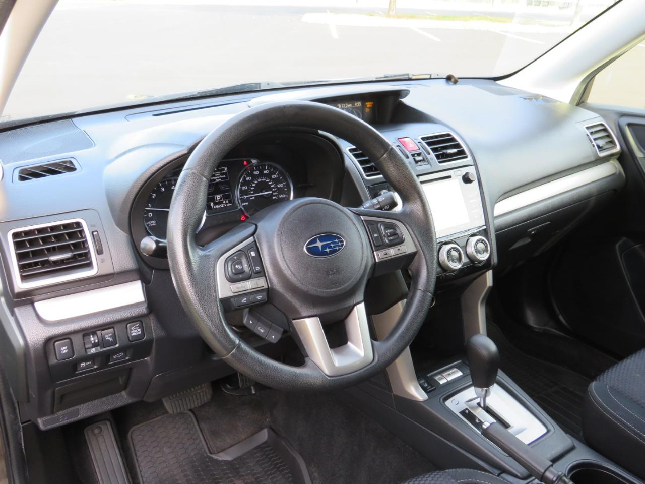 Subaru Forester 2.5i Premium PZEV CVT 2017