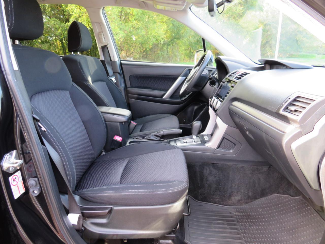 Subaru Forester 2.5i Premium PZEV CVT 2017