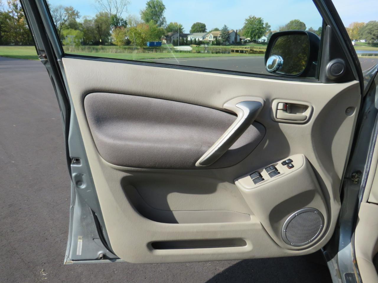 Toyota RAV4 4WD 2004