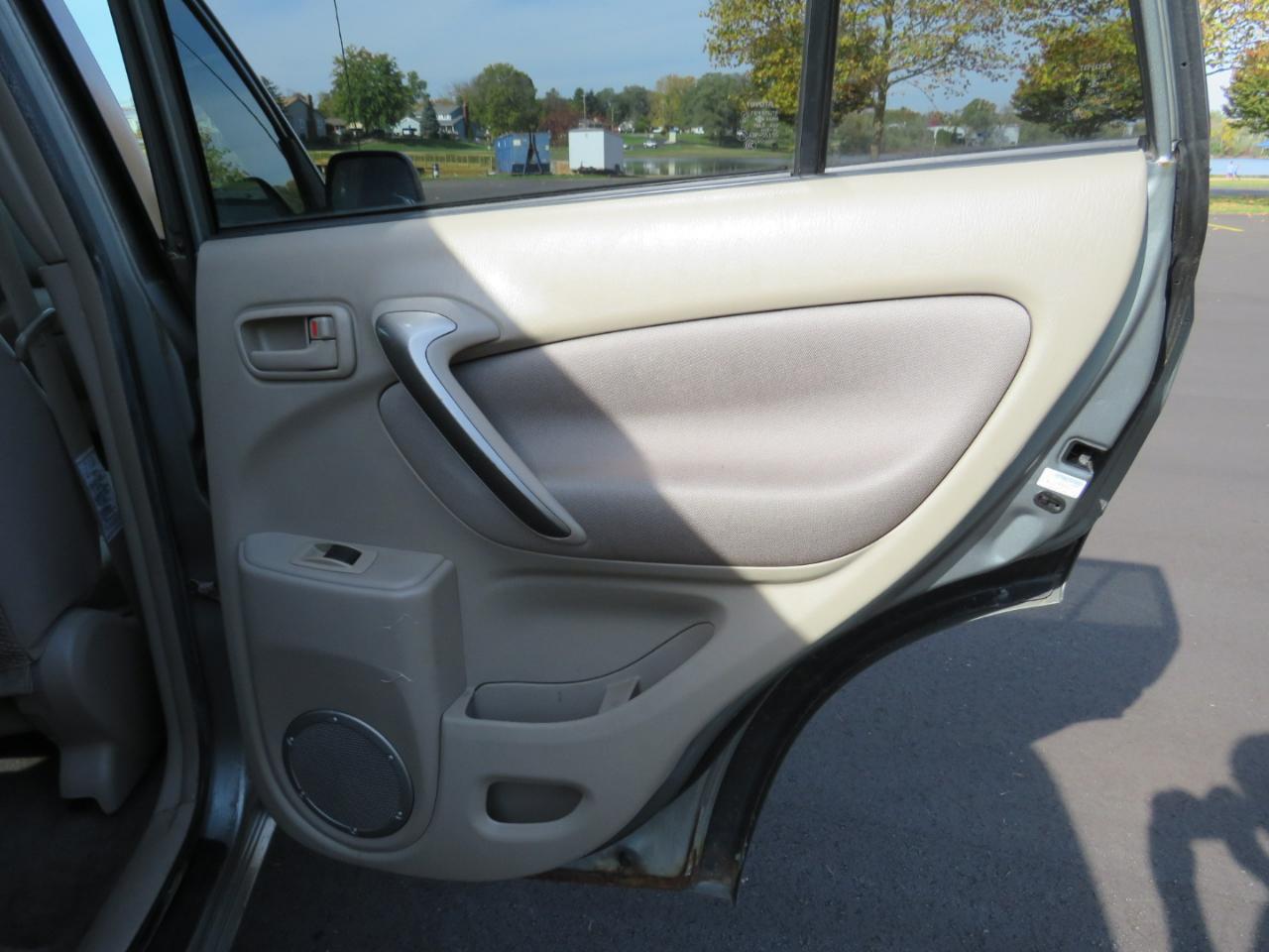 Toyota RAV4 4WD 2004