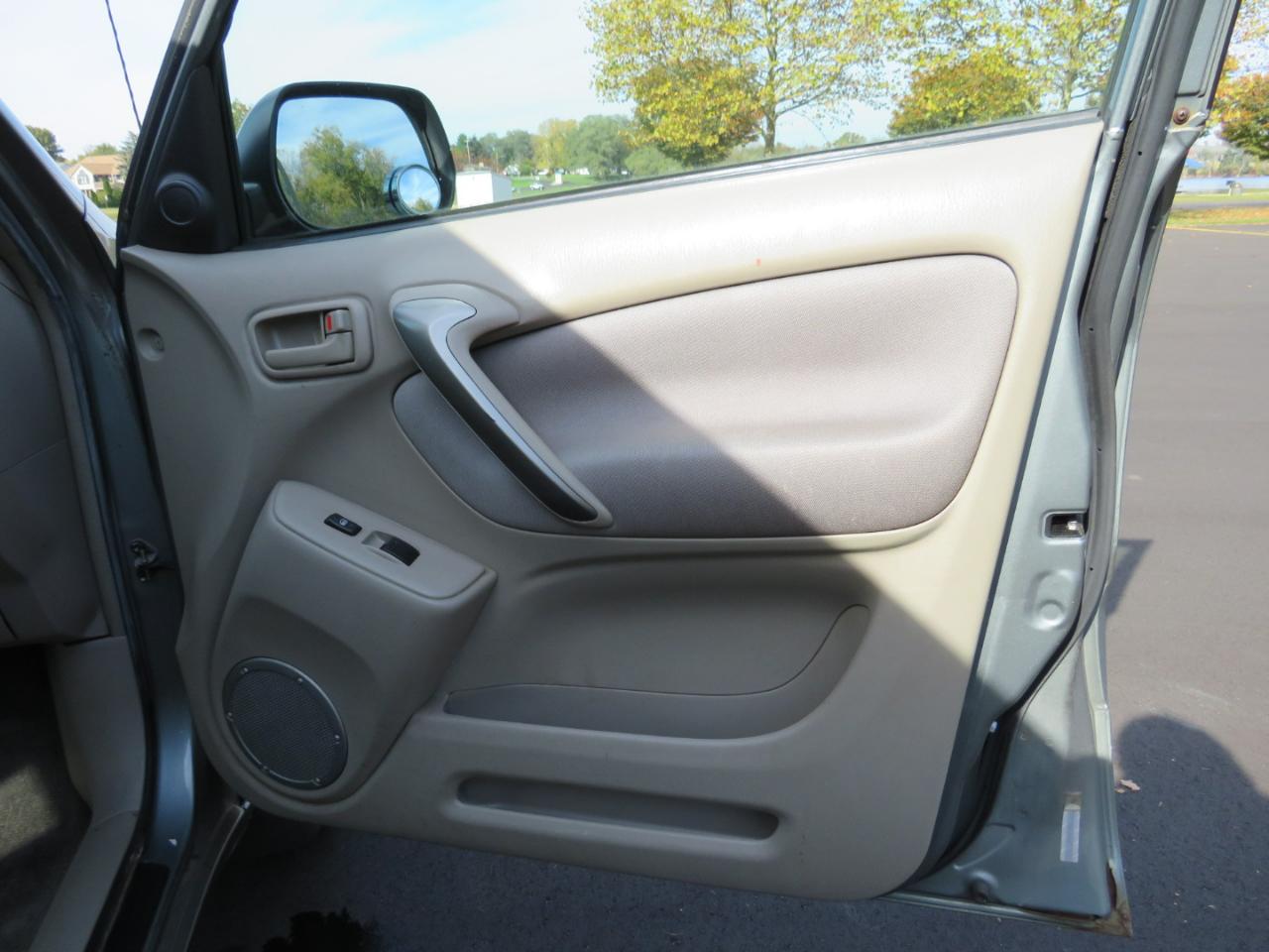 Toyota RAV4 4WD 2004