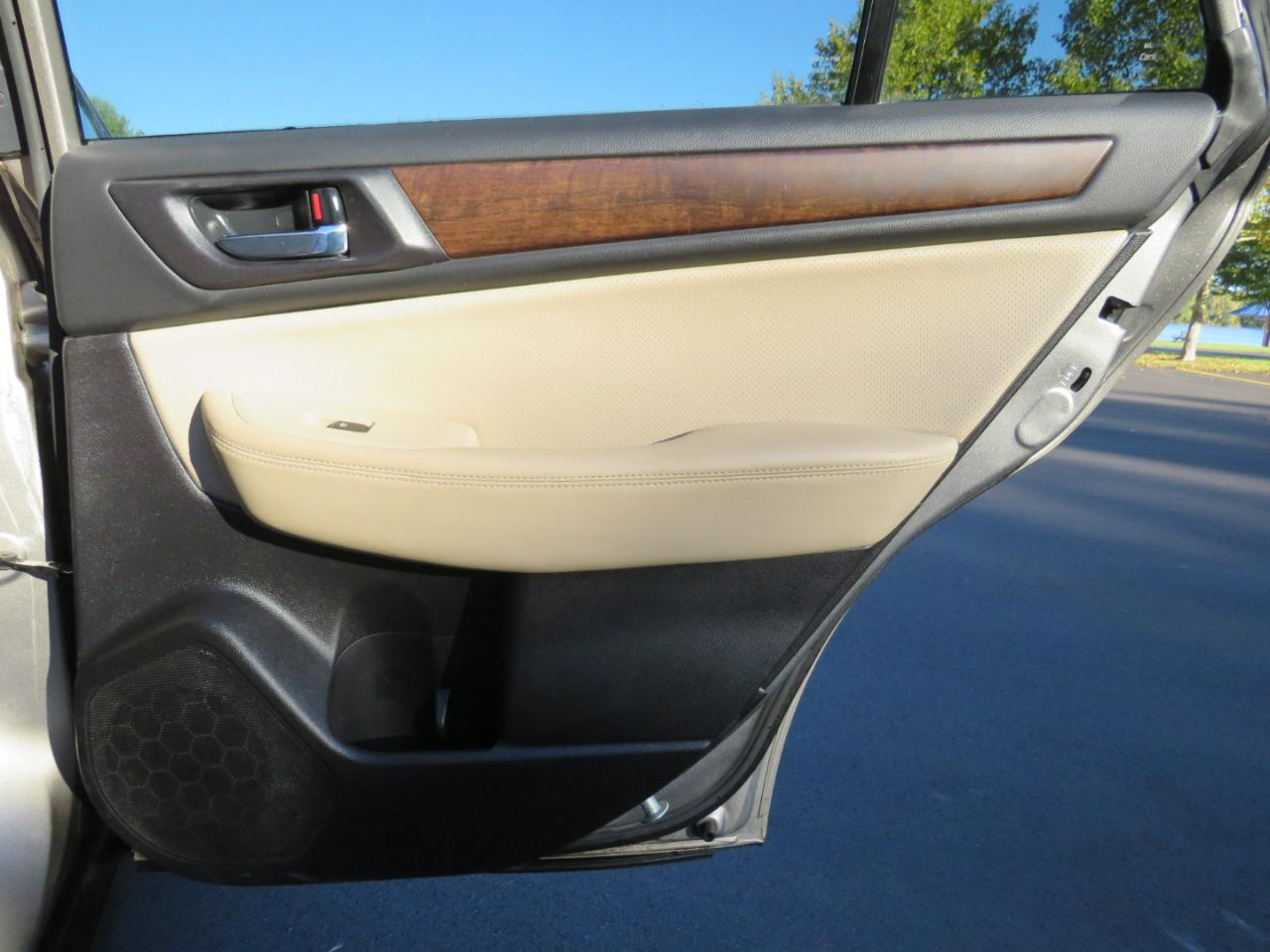 Subaru Outback 2.5i Limited 2016
