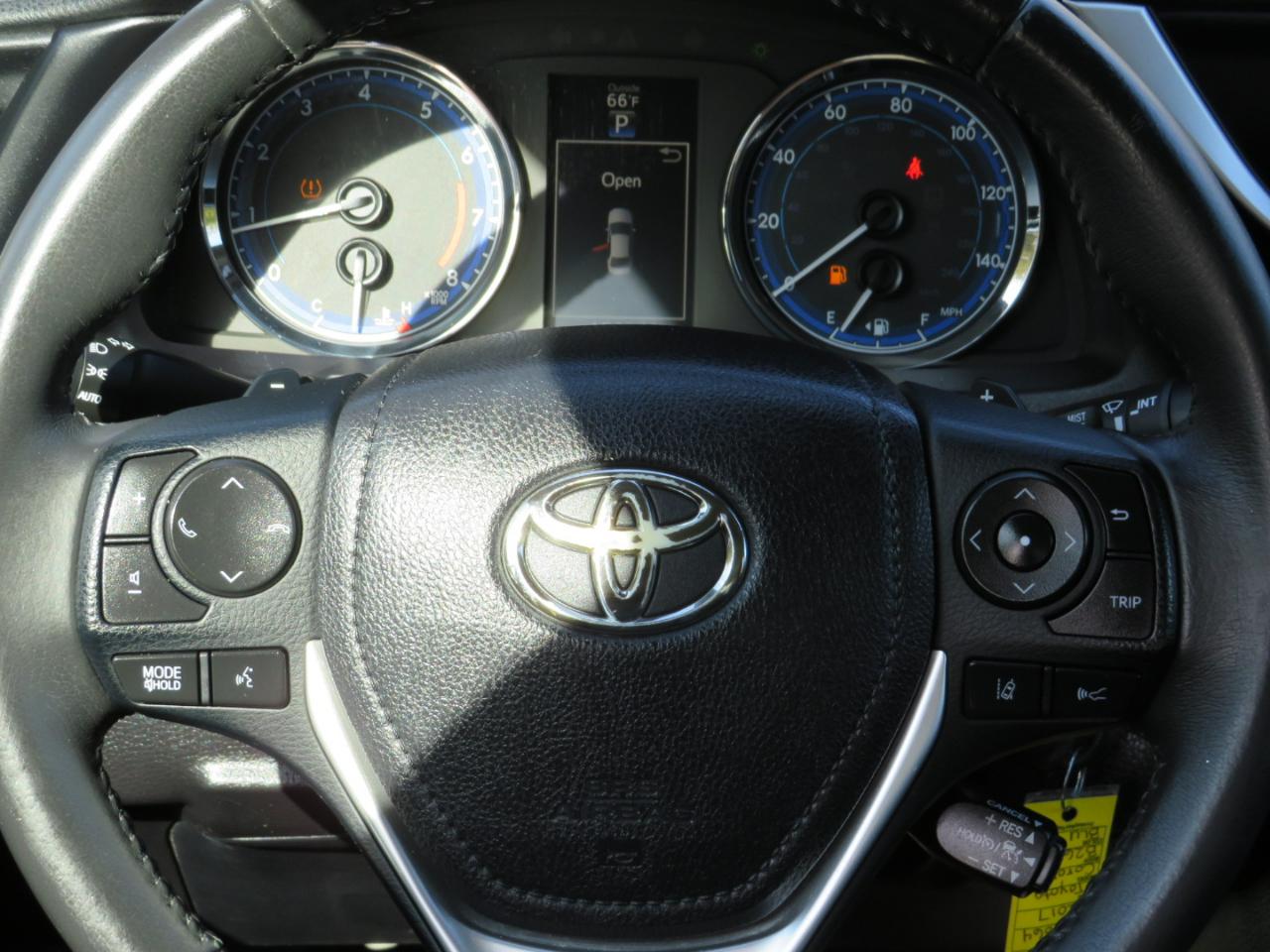 Toyota Corolla LE CVT 2017