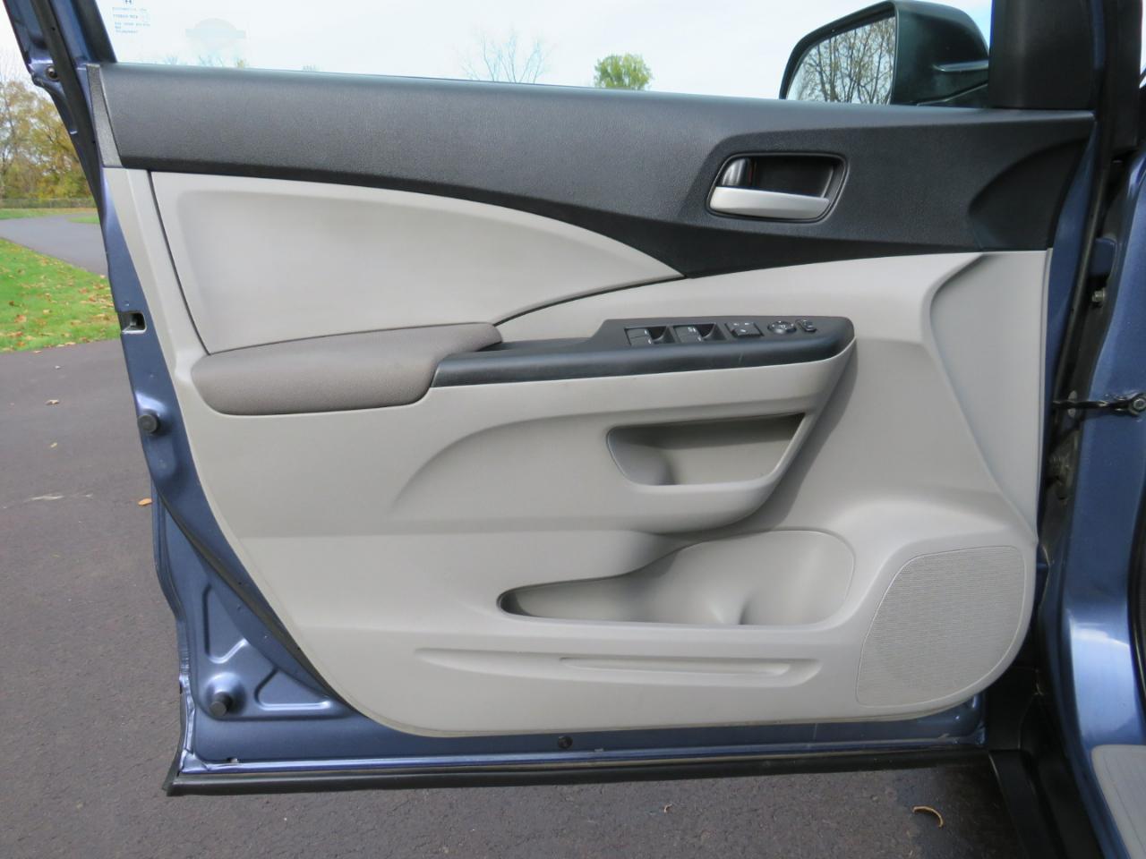 Honda CR-V LX 4WD 5-Speed AT 2014