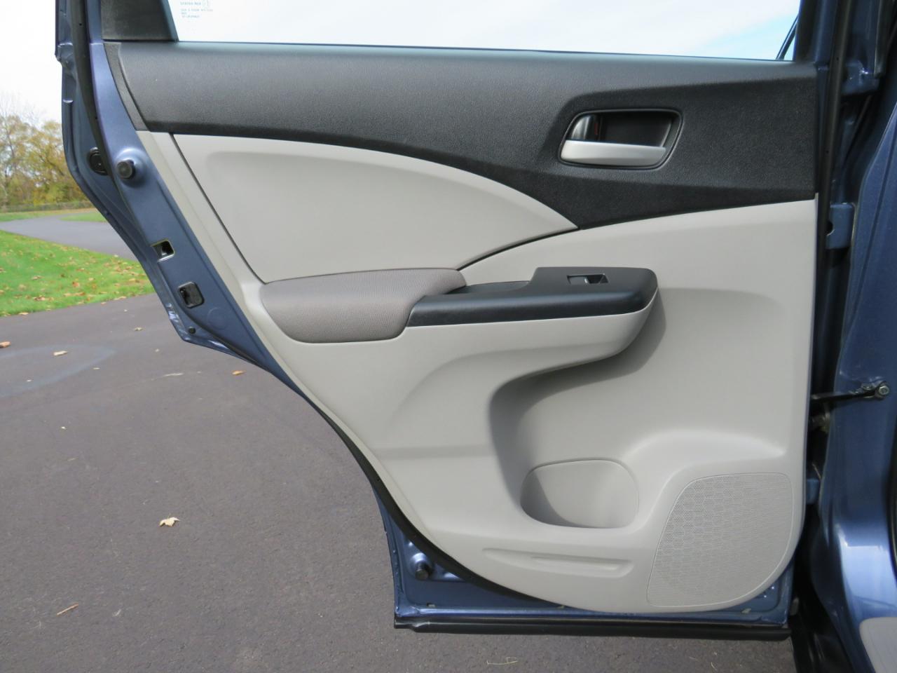 Honda CR-V LX 4WD 5-Speed AT 2014