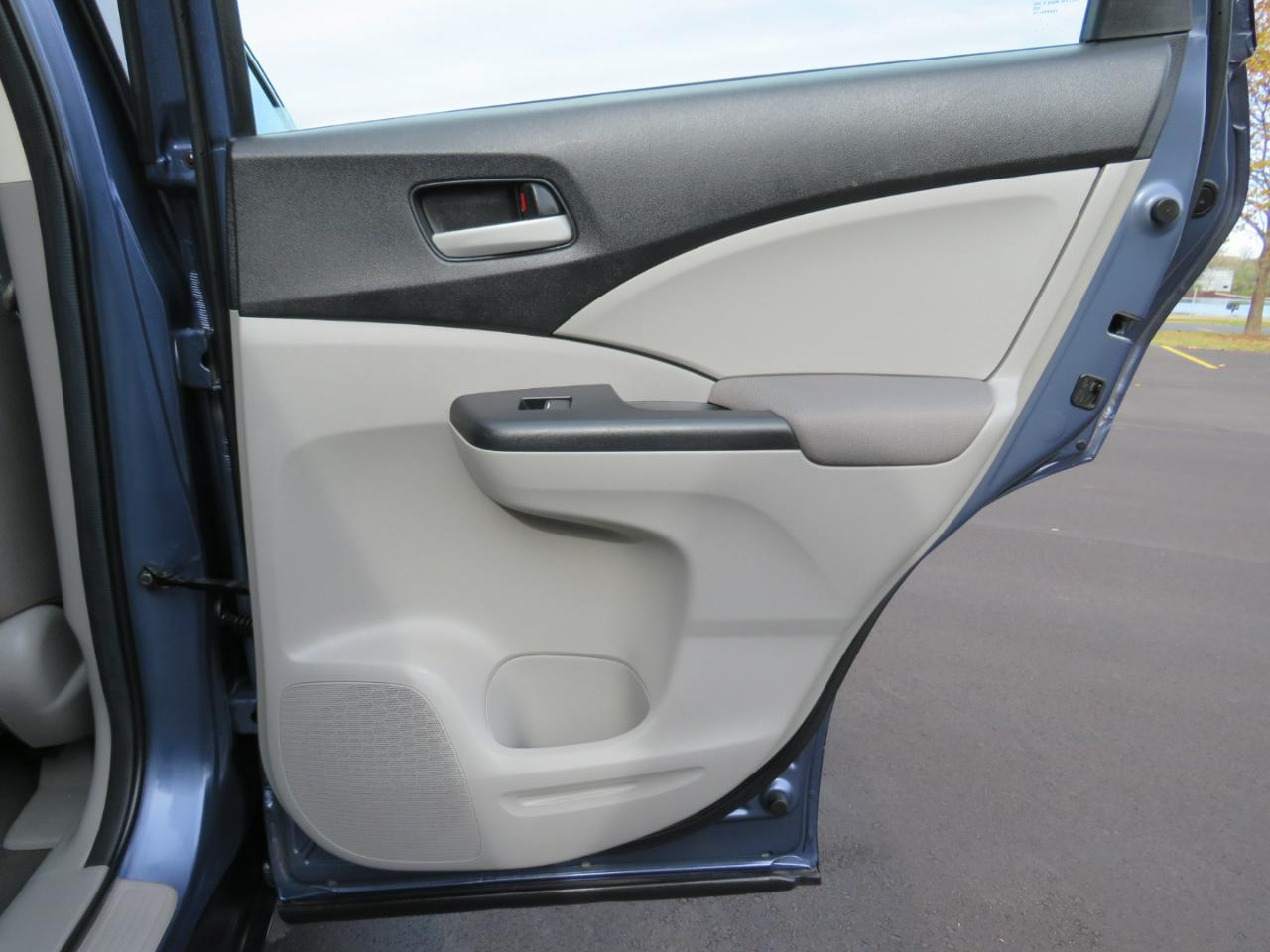Honda CR-V LX 4WD 5-Speed AT 2014