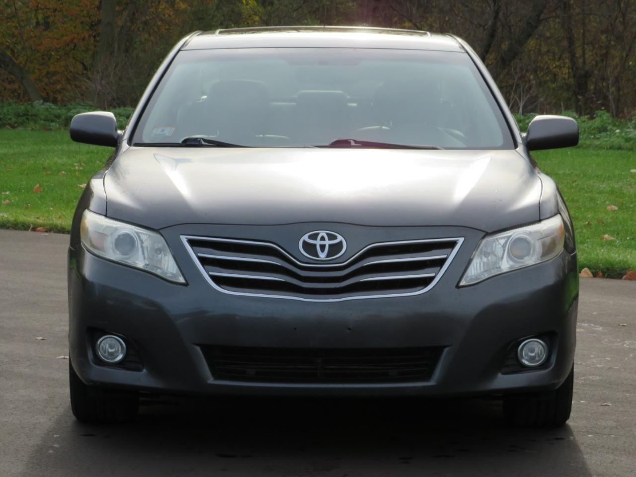 Toyota Camry XLE V6 2010