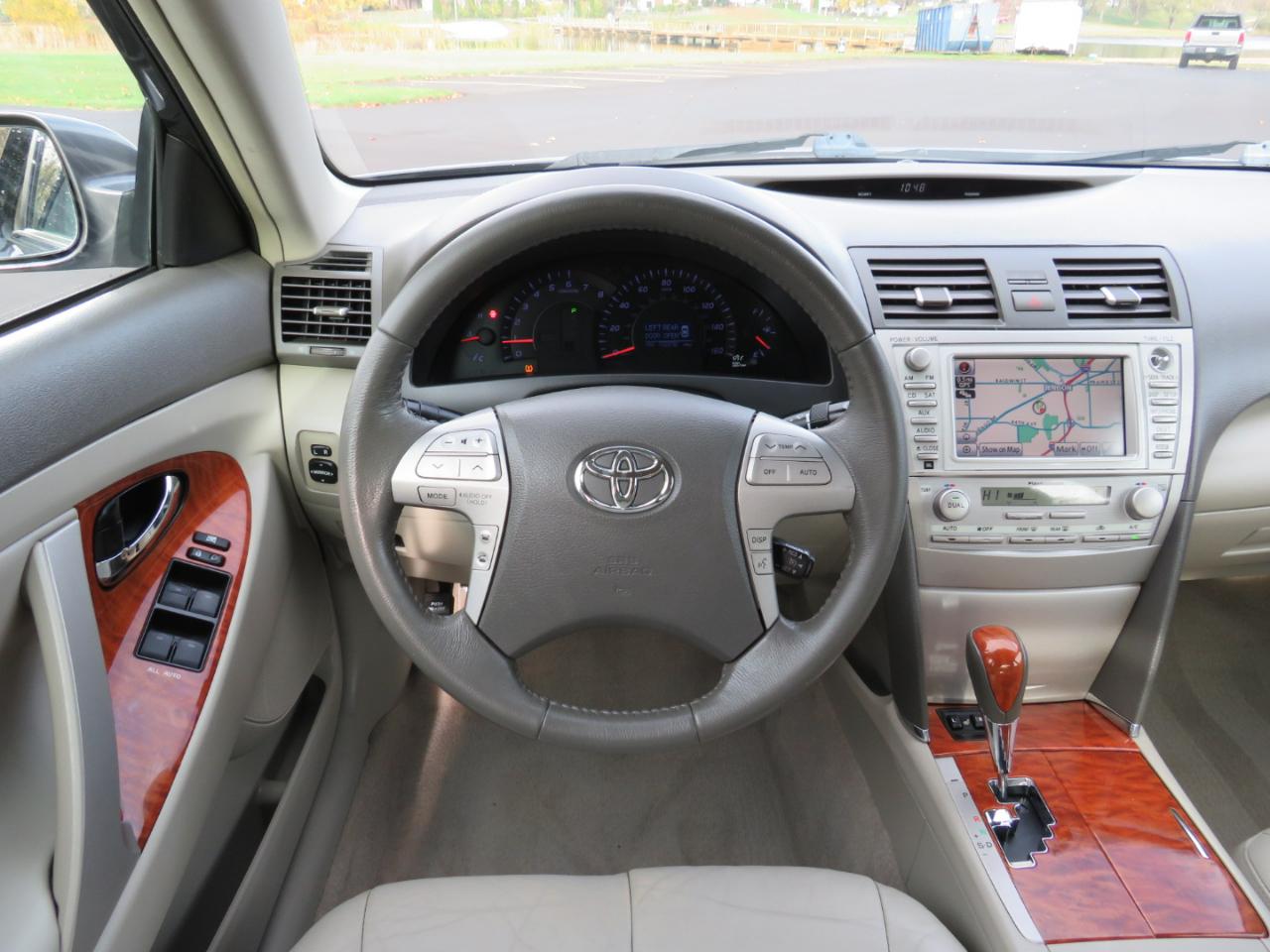 Toyota Camry XLE V6 2010