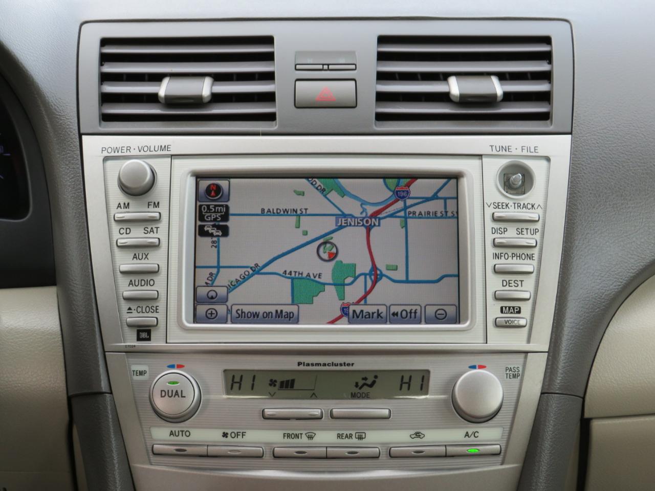 Toyota Camry XLE V6 2010