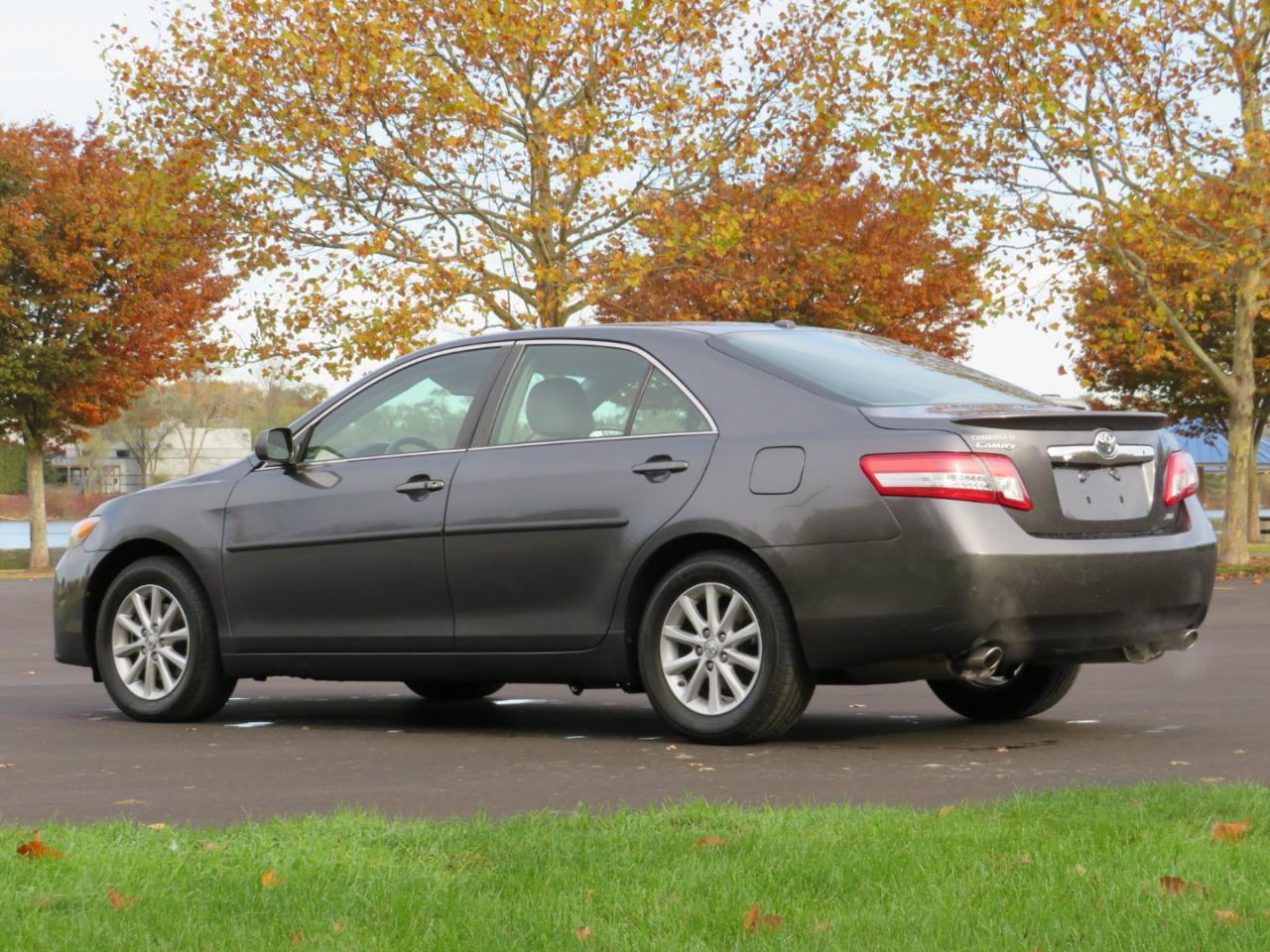 Toyota Camry XLE V6 2010