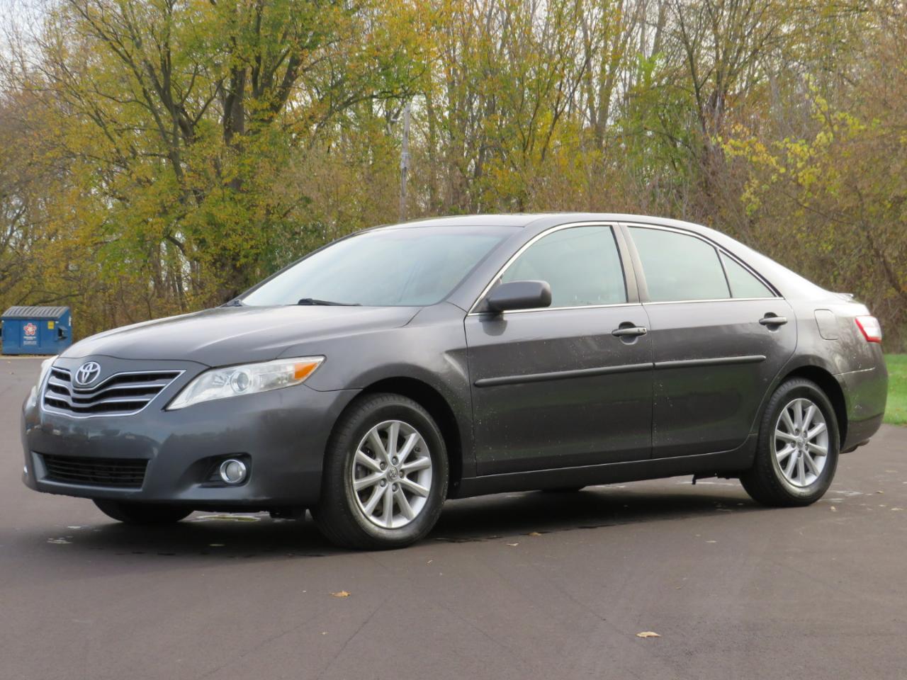 Toyota Camry XLE V6 2010