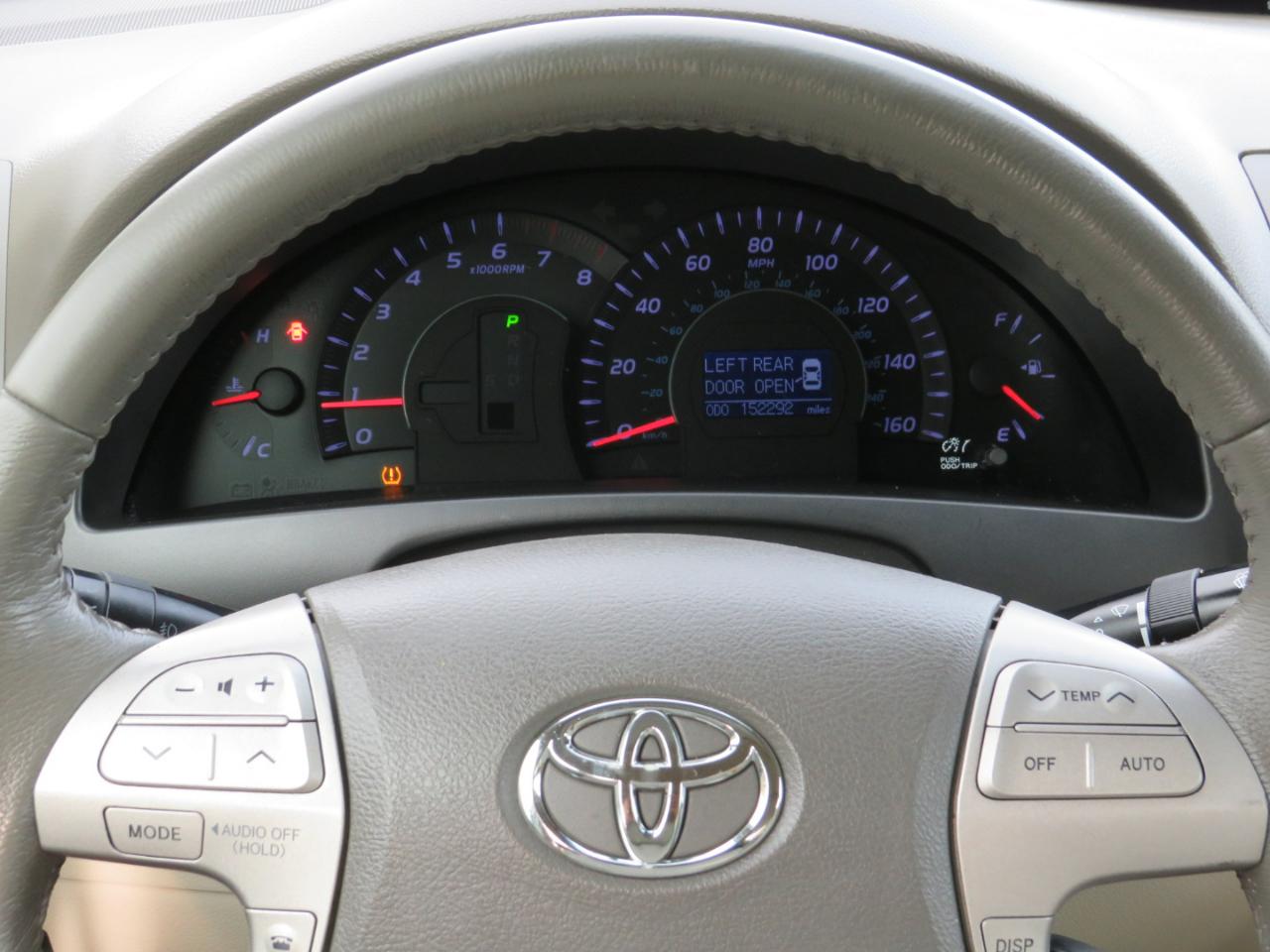 Toyota Camry XLE V6 2010