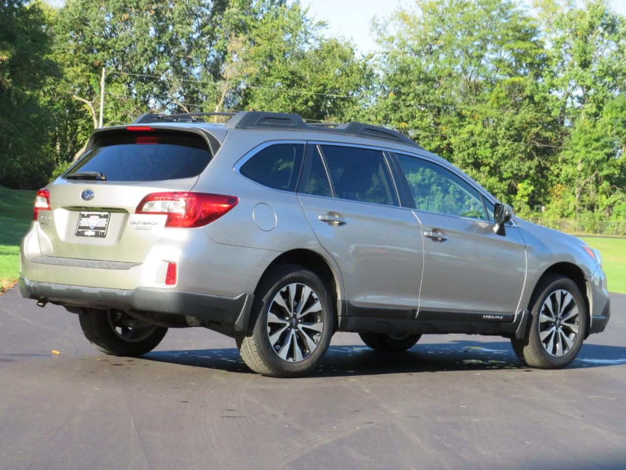 Subaru Outback 2.5i Limited 2015