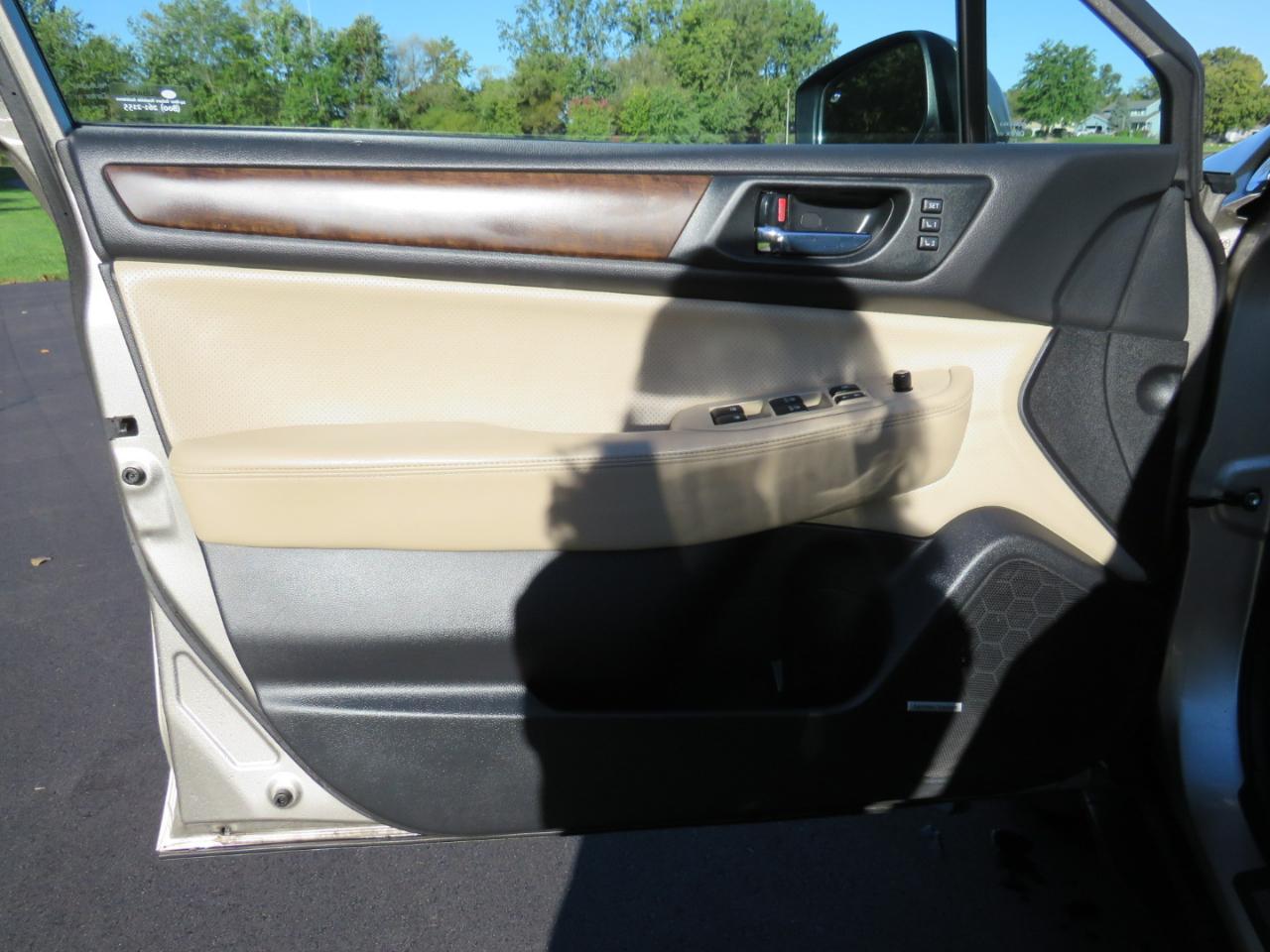 Subaru Outback 2.5i Limited 2015