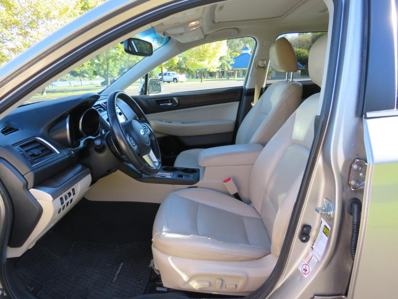 Subaru Outback 2.5i Limited 2015