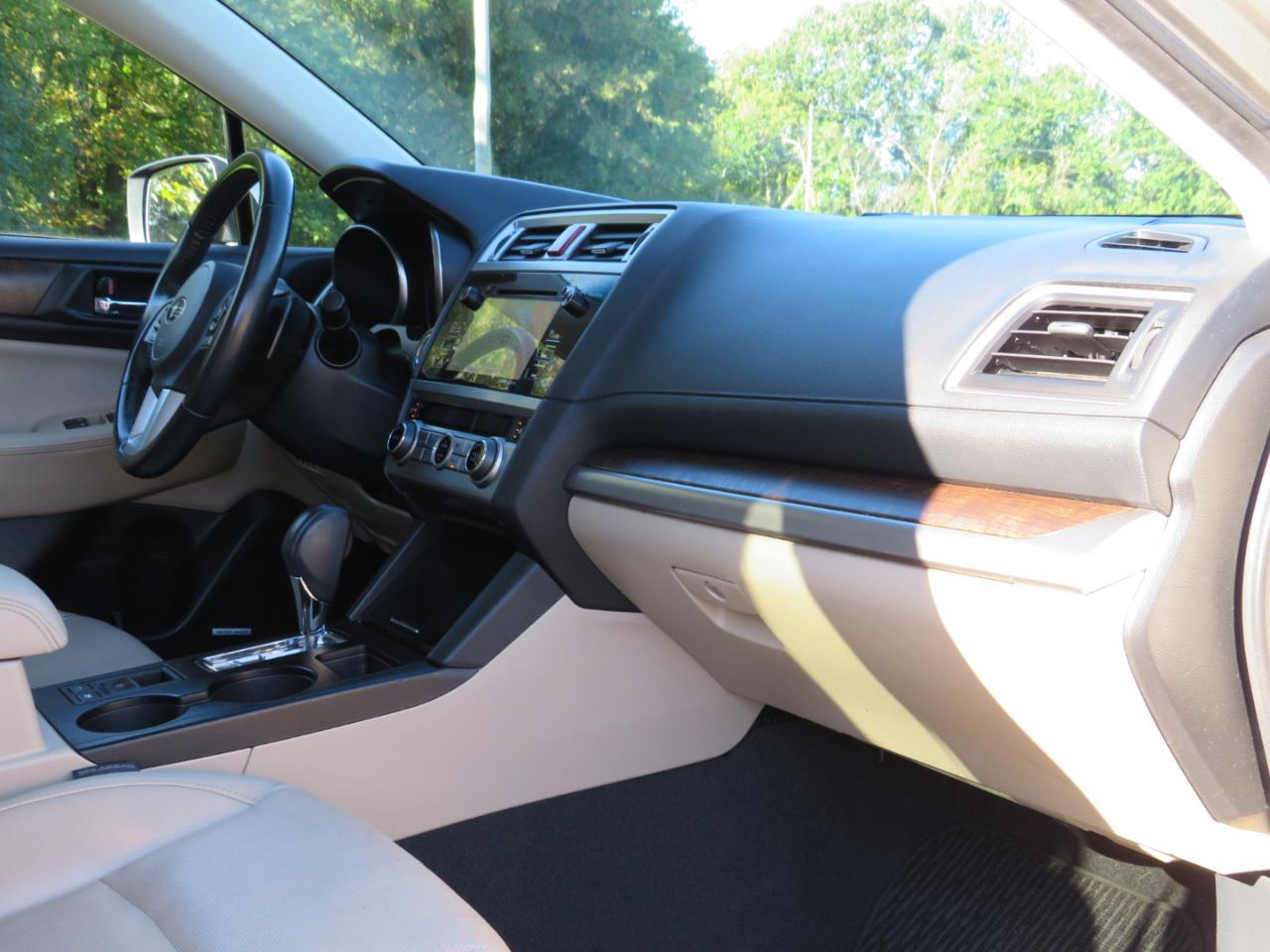 Subaru Outback 2.5i Limited 2015