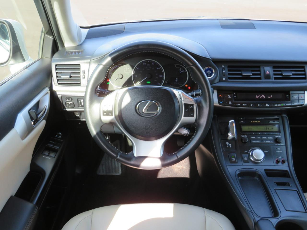 Lexus CT 200h Base 2013