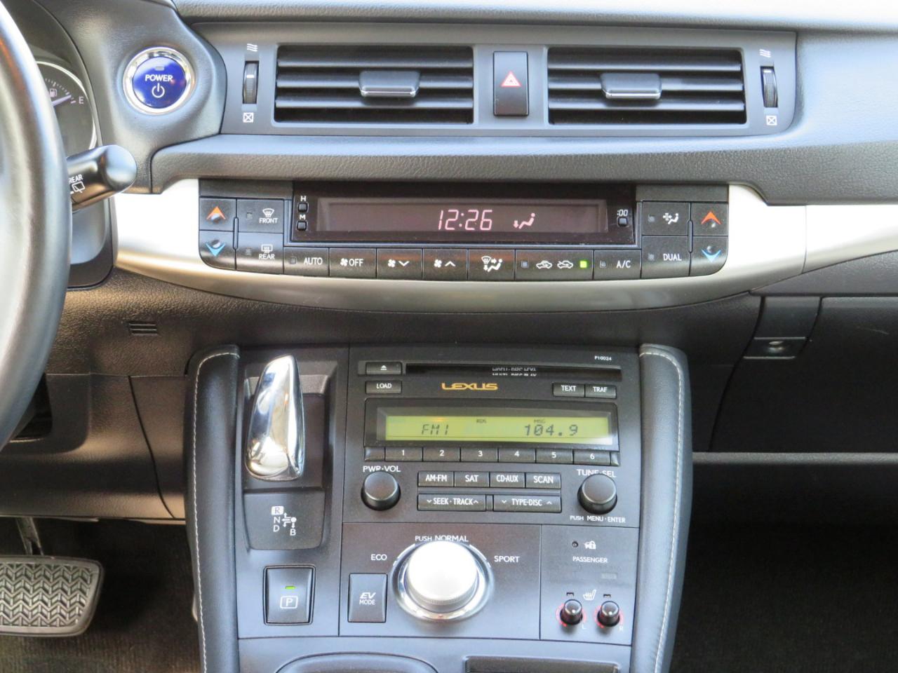 Lexus CT 200h Base 2013