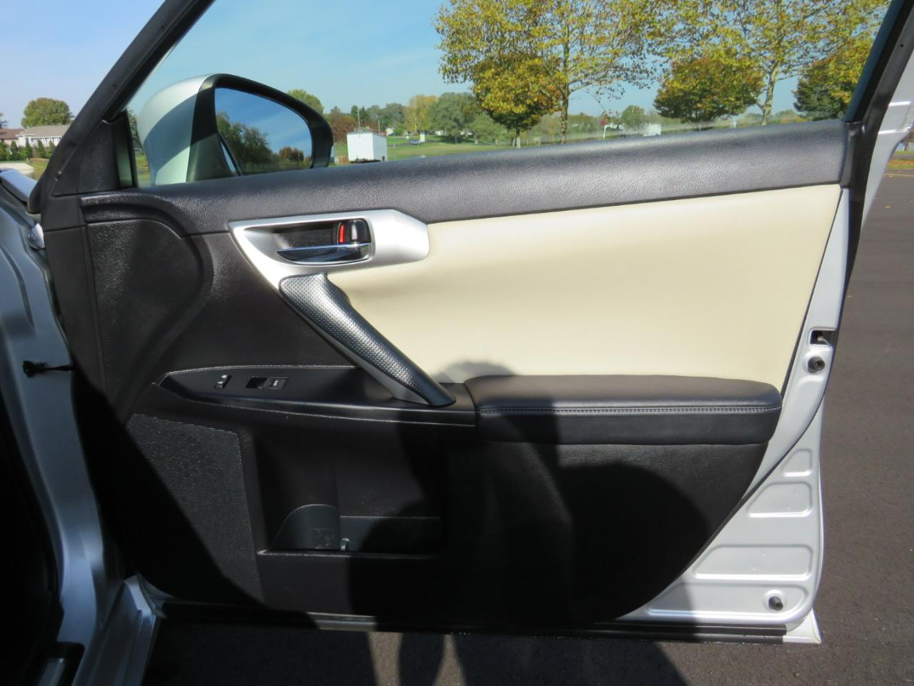 Lexus CT 200h Base 2013