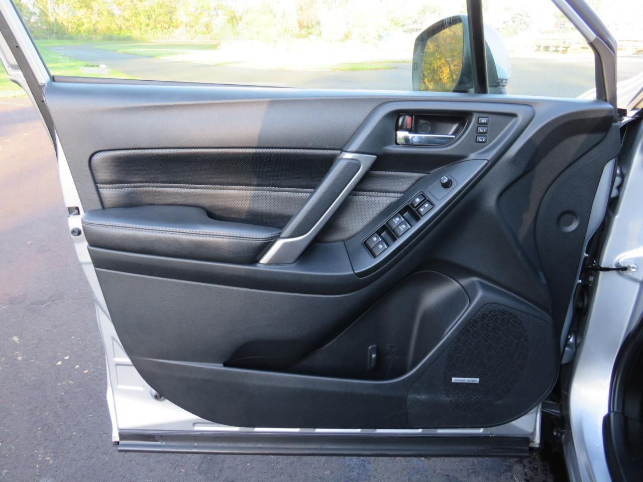 Subaru Forester 2.5i Touring 2017