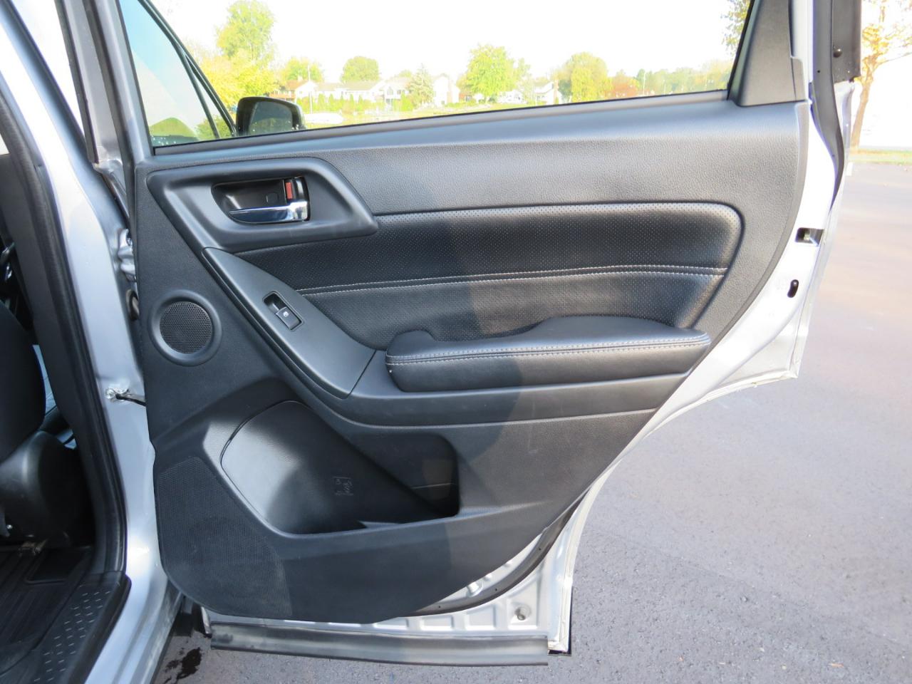 Subaru Forester 2.5i Touring 2017
