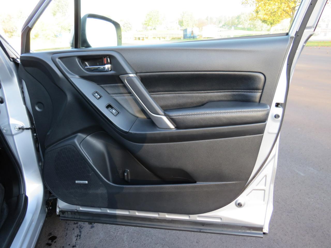 Subaru Forester 2.5i Touring 2017