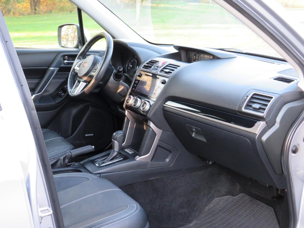 Subaru Forester 2.5i Touring 2017