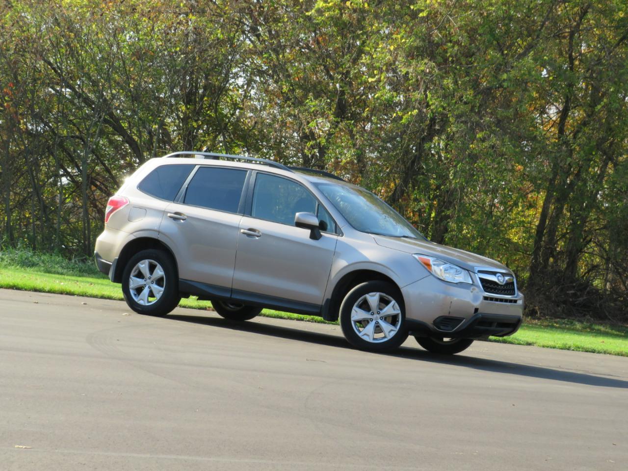 Subaru Forester 2.5i Premium PZEV CVT 2016