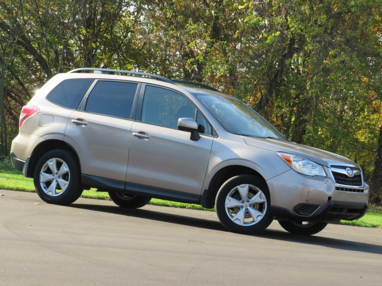 Subaru Forester 2.5i Premium PZEV CVT 2016