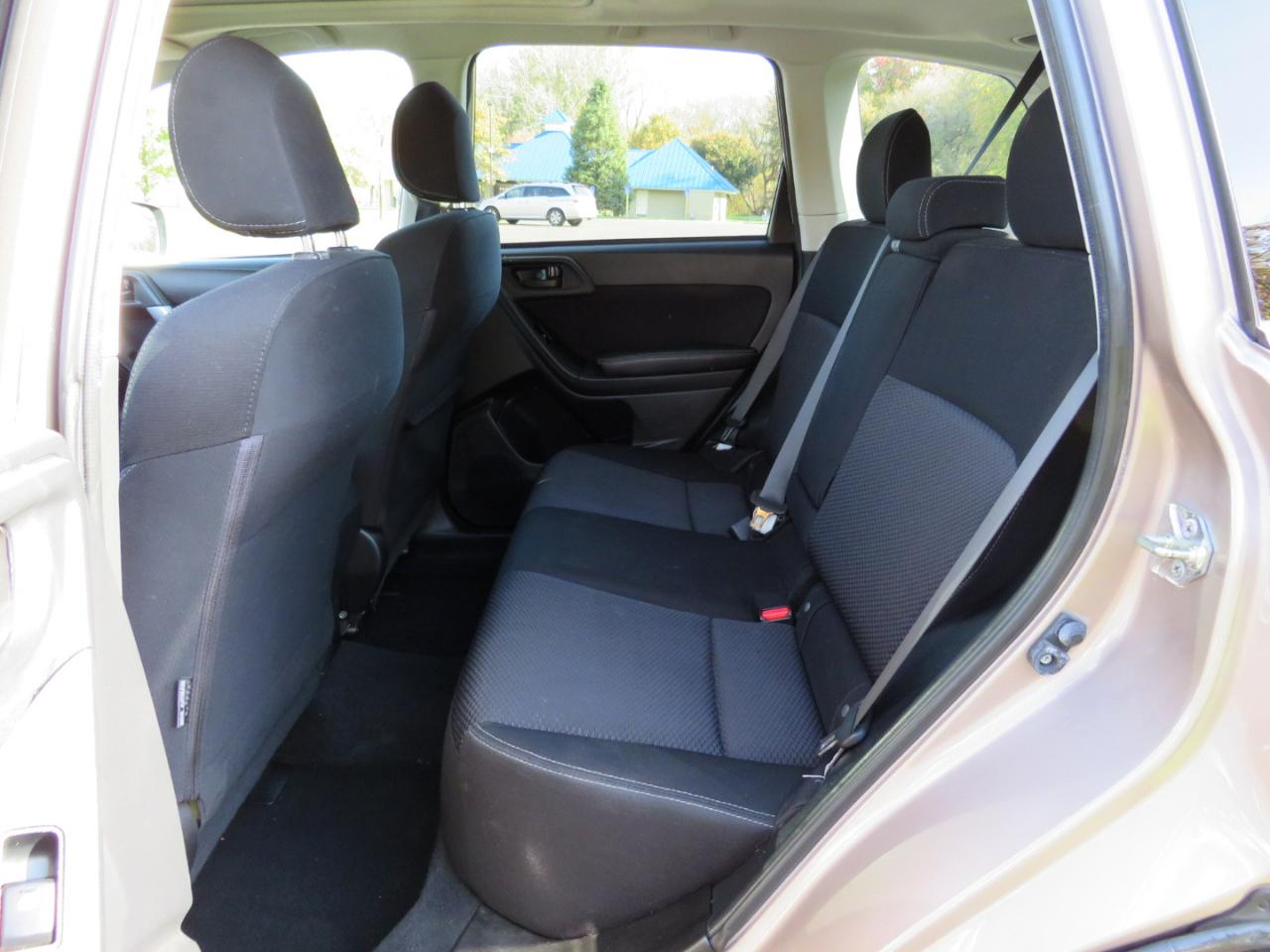 Subaru Forester 2.5i Premium PZEV CVT 2016