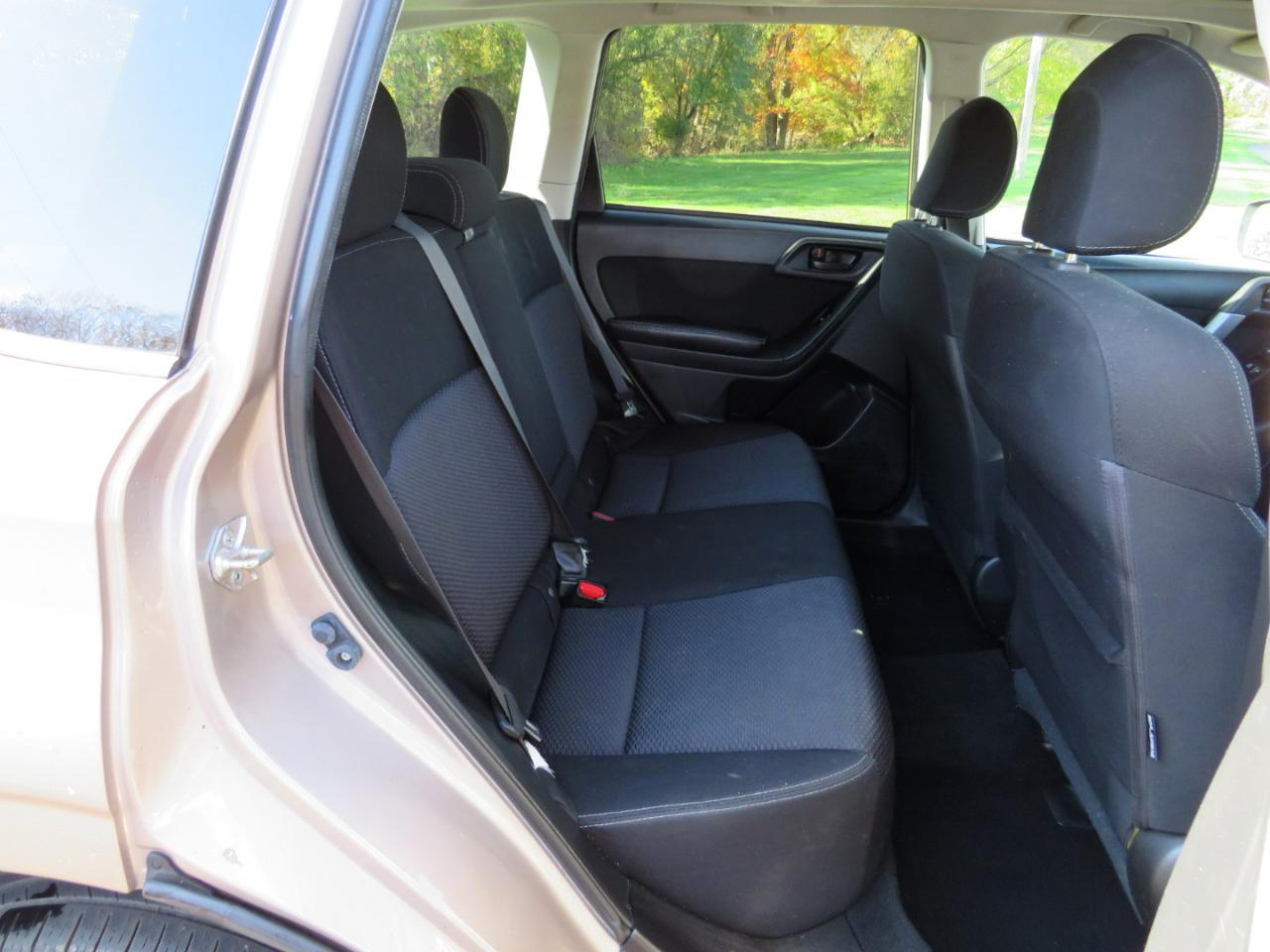 Subaru Forester 2.5i Premium PZEV CVT 2016