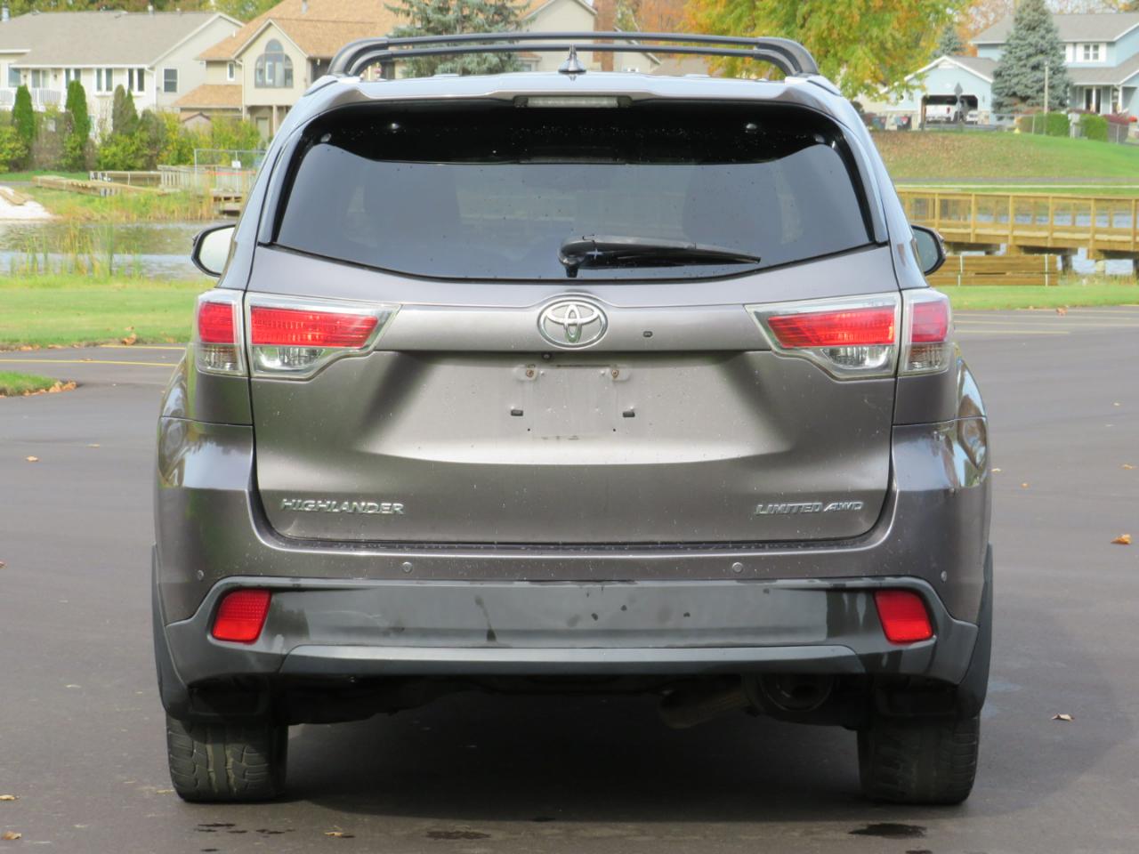 Toyota Highlander Limited AWD V6 2015