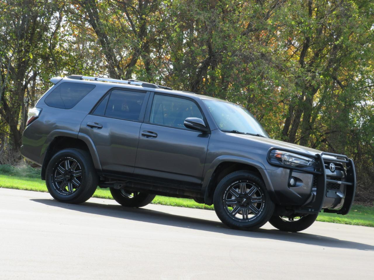 Toyota 4Runner SR5 4WD 2020